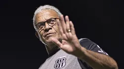 RJ - Rio de Janeiro - 27/04/2022 - BRASILEIRO B 2022, VASCO X PONTE PRETA - Helio dos Anjos tecnico do Ponte Preta durante partida contra o Vasco no estadio Sao Januario pelo campeonato Brasileiro B 2022. Foto: Jorge Rodrigues/AGIF