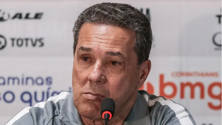 PR - CURITIBA - 24/06/2023 - BRASILEIRO A 2023, ATHLETICO-PR X CORINTHIANS - Vanderlei Luxemburgo tecnico do Corinthians durante entrevista coletiva apos a partida contra o Athletico-PR no estadio Arena da Baixada pelo campeonato BRASILEIRO A 2023. Foto: Robson Mafra/AGIF
