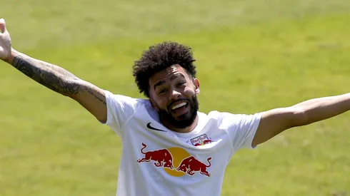 BRAGANCA PAULISTA, BRAZIL – SEPTEMBER 06: Claudinho of Red Bull Bragantino celebrates after scoring his team first goal during a match between Red Bull Bragantino and Palmeiras as part of Brasileirao Series A 2020 at Nabi Abi Chedid stadium on September 06, 2020 in Braganca Paulista, Brazil. (Photo by Miguel Schincariol/Getty Images)