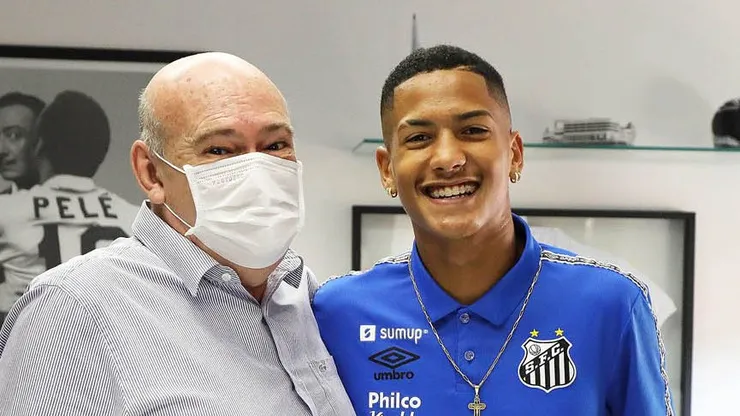 Foto: Pedro Ernesto Guerra Azevedo/Santos FC - Andrés Rueda, presidente do Santos, encaminhou a venda de Ângelo ao Chelsa