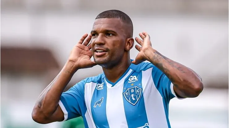 PA - Belem - 30/01/2022 - PARAENSE 2022, TUNA X PAYSANDU - Genilson jogador do Paysandu comemora seu gol durante partida contra o Tuna no estadio Souza pelo campeonato Paraense 2022. Foto: Fernando Torres/AGIF