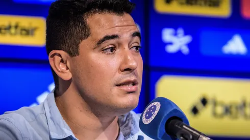 Foto: Gustavo Aleixo / Cruzeiro - Pedro Martins durante coletiva em março.