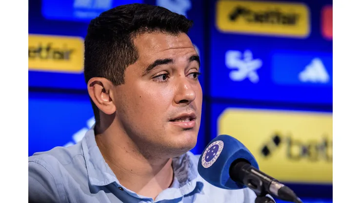 Foto: Gustavo Aleixo / Cruzeiro - Pedro Martins durante coletiva em março.