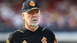 Foto: Marcello Zambrana/AGIF - Mano Menezes: técnico pode mexer no time do Inter