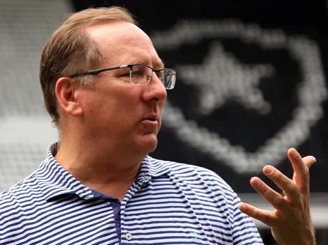 Textor é surpreendido no mercado e perde 1º reforço para próxima temporada