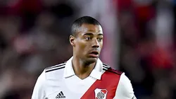 Photo by Marcelo Endelli/Getty Images - De La Cruz se distancia do Flamengo