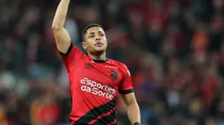 Heuler Andrey/Getty Images - Vitor Roque é a sensação da temporada e deve deixar o Brasil em breve