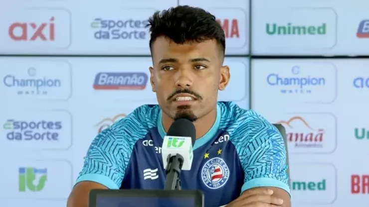 Foto: Felipe Oliveira / EC Bahia - Vinícius Mingotti, atacante do Bahia, em entrevista coletiva