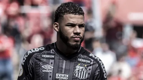 Foto: Ivan Storti/Santos FC - Nathan foi afastado do elenco do Santos e ainda pode gerar transfer ban no mercado