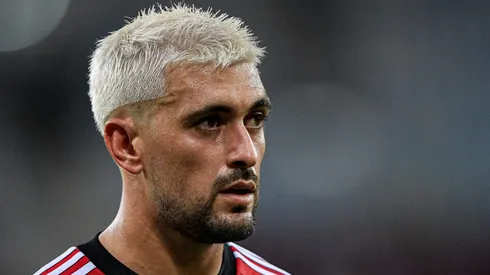 RJ - RIO DE JANEIRO - 10/05/2023 - BRASILEIRO A 2023, FLAMENGO X GOIAS - De Arrascaeta jogador do Flamengo durante partida contra o Goias no estadio Maracana pelo campeonato BRASILEIRO A 2023. Foto: Thiago Ribeiro/AGIF