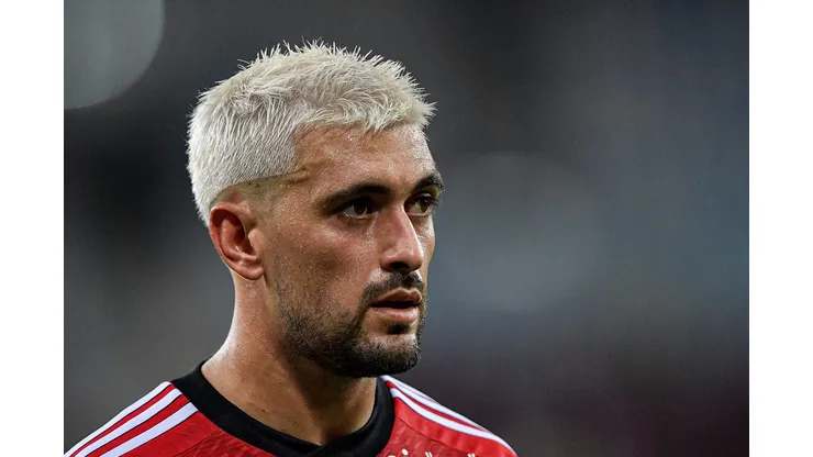 RJ - RIO DE JANEIRO - 10/05/2023 - BRASILEIRO A 2023, FLAMENGO X GOIAS - De Arrascaeta jogador do Flamengo durante partida contra o Goias no estadio Maracana pelo campeonato BRASILEIRO A 2023. Foto: Thiago Ribeiro/AGIF