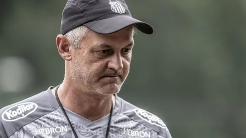 Lisca traz bastidores graves do vestiário do Santos e explica sua saída do Peixe