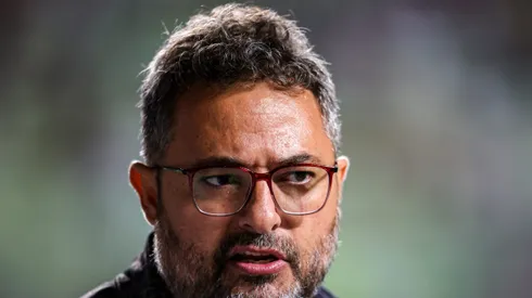 MG - BELO HORIZONTE - 29/04/2023 - BRASILEIRO A 2023, ATLETICO-MG X ATHLETICO-PR - Alexandre Mattos diretor de futebol do Athletico-PR durante partida contra o Atletico-MG no estadio Independencia pelo campeonato BRASILEIRO A 2023. Foto: Gilson Junio/AGIF