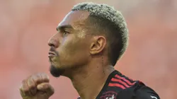 RJ - Rio de Janeiro - 21/05/2022 - BRASILEIRO A 2022, FLAMENGO X GOIAS - Matheuzinho jogador do Flamengo durante partida contra o Goias no estadio Maracana pelo campeonato Brasileiro A 2022. Foto: Thiago Ribeiro/AGIF