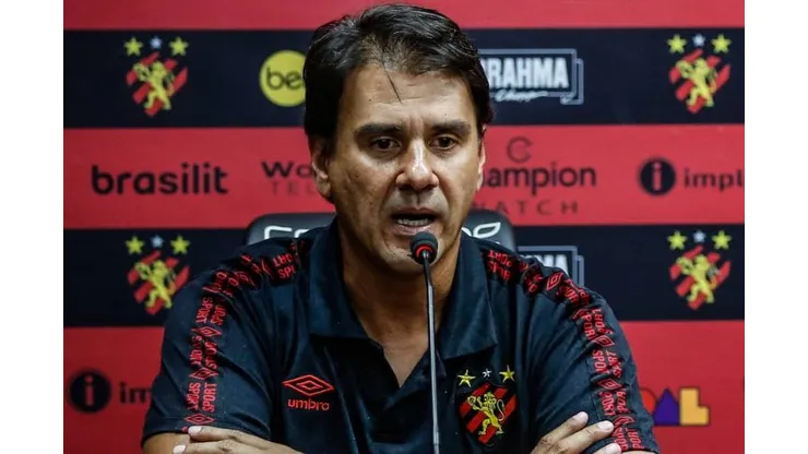 Foto: Rafael Bandeira/SCR- Jorge Andrade confirma o interesse do clube em trazer reforços
