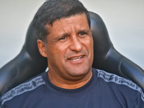 Wesley Carvalho responde ao vivo sobre efetivação no Athletico