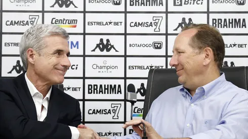 Foto: Flickr Oficial Botafogo FR/Vítor Silva - Luís Castro e John Textor