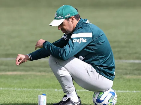 Atitude de Abel com Luís Castro viraliza na web e palmeirenses ironizam críticas para o treinador palmeirense