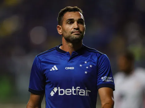 R$350 mil, vêm do futebol inglês: Notícia repercute no Cruzeiro e 'preocupa' Gilberto