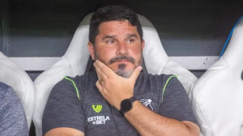 CE - FORTALEZA - 02/06/2023 - BRASILEIRO B 2023, CEARA X CHAPECOENSE - Eduardo Barroca tecnico do Ceara durante partida contra o Chapecoense no estadio Arena Castelao pelo campeonato BRASILEIRO B 2023. Foto: Lucas Emanuel/AGIF