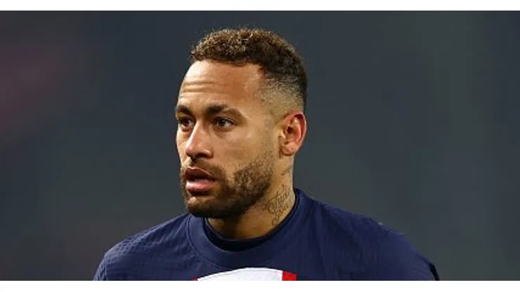 Foto: Clive Rose/Getty Images - Neymar é o camisa 10 do PSG