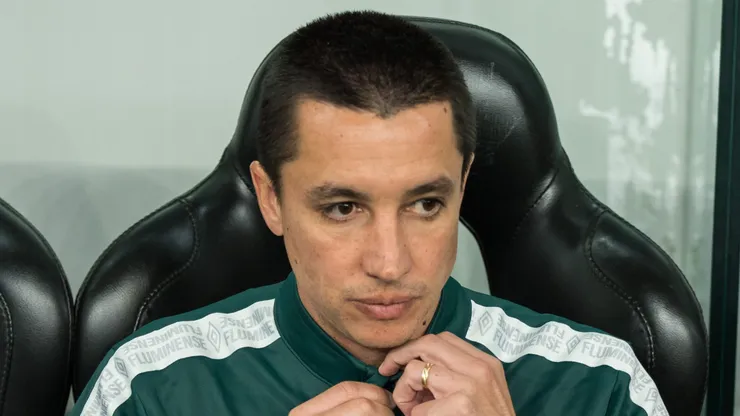 PR - Curitiba - 03/09/2022 - BRASILEIRO A 2022, ATHLETICO PR X FLUMINENSE - Eduardo Barros auxiliar tecnico do Fluminense durante partida contra o Athletico-PR no estadio Arena da Baixada pelo campeonato Brasileiro A 2022. Foto: Robson Mafra/AGIF