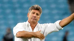 Porto Alegre - RS - 21/09/2016 - COPA DO BRASIL 1026 / GREMIO X ATLETICO PR- Jogador do gremio renato Portalupi disputa lance com o jogador do atletico pr na COPA DO BRASIL 2016 na Arena do gremio . Foto: Ricardo Rimoli/AGIF