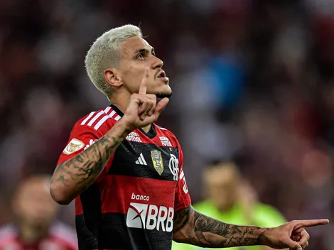 Nação ‘encontra’ volante nível A e aprova chegada ao Flamengo