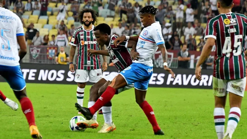 Foto: Mailson Santana/FFC – Jogadores do Bahia contra o Fluminense
