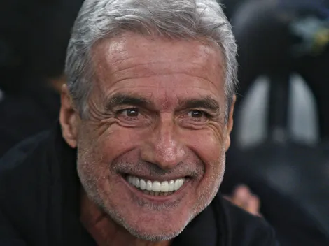 Fim da especulação! Treinador do Botafogo segue após time árabe recuar por pressão da torcida