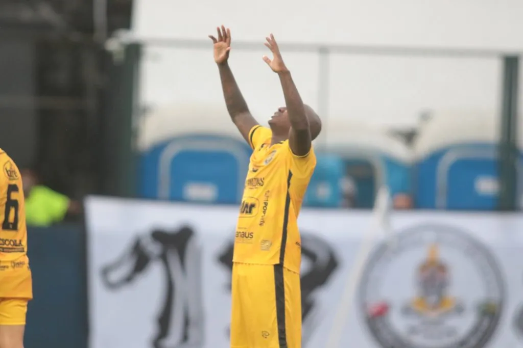 Foto: Fernando Torres/AGIF – Jô vai jogar junto com Sassá