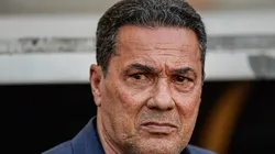 Vanderlei Luxemburgo, técnico do Corinthians, durante partida contra o Flamengo no Maracanã pelo Brasileiro 2023. Foto: Thiago Ribeiro/AGIF