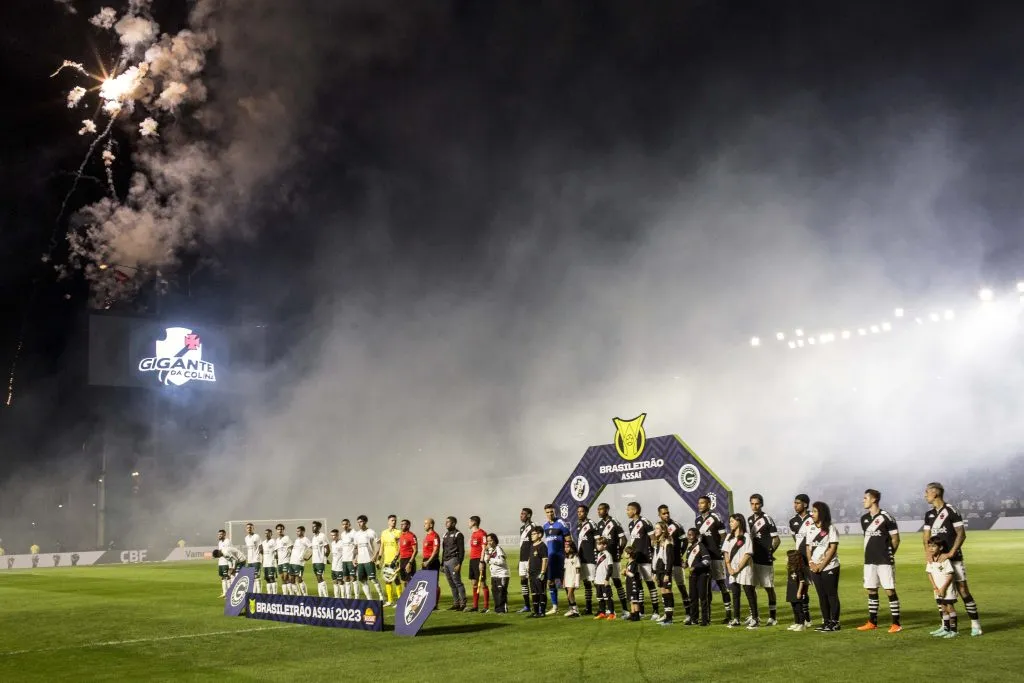 Foto: Daniel Ramalho/Vasco – Torcida do Vasco fez uma linda festa antes do jogo acabar.