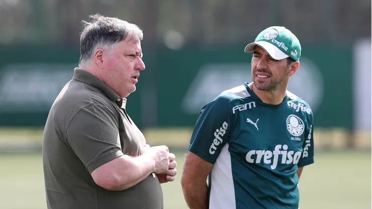 Foto: Cesar Greco - Anderson Barros cuida das negociações no Palmeiras e recebeu "sim" de Abel para negociar vendas de Esteves, Henri e Angulo