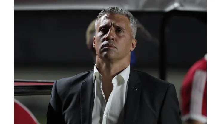 Foto: Rubens Chiri/SPFC - Hernán Crespo, ex-São Paulo, está na lista de possíveis substitutos de Barbieri no Vasco