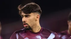 LONDON, ENGLAND - OCTOBER 13: Lucas Paqueta of West Ham United warms up prior to the UEFA Europa Conference League group B match between West Ham United and RSC Anderlecht at London Stadium on October 13, 2022 in London, England. (Photo by Alex Pantling/Getty Images)
