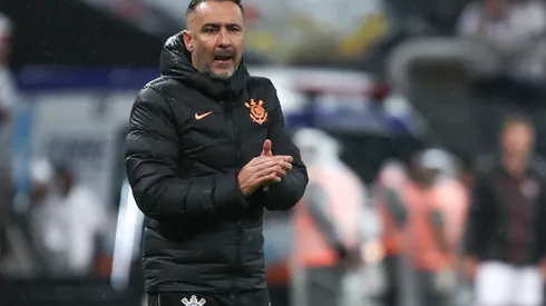 SP - Sao Paulo - 28/09/2022 - BRASILEIRO A 2022, CORINTHIANS X ATLETICO-GO - Victor Pereira tecnico do Corinthians durante partida contra o Atletico-GO no estadio Arena Corinthians pelo campeonato Brasileiro A 2022. Foto: Marcello Zambrana/AGIF
