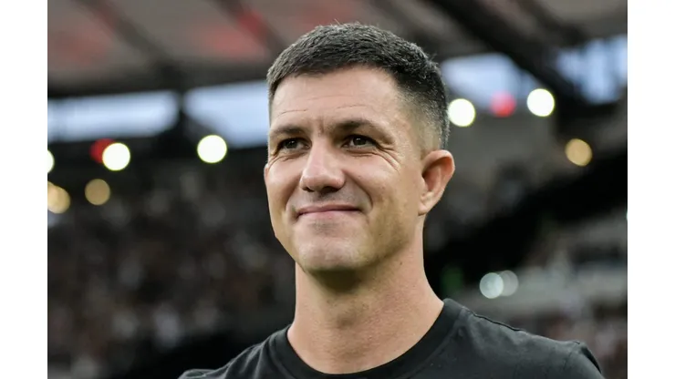 Mauricio Barbieri, técnico do Vasco, durante partida contra o Flamengo no Maracanã pelo Carioca 2023. Foto: Thiago Ribeiro/AGIF