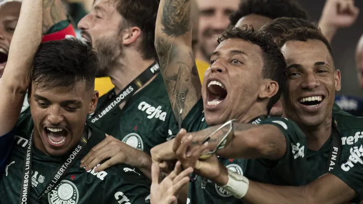 Foto: Jorge Rodrigues/AGIF - Gabriel Menino, Marcos Rocha e Breno Lopes