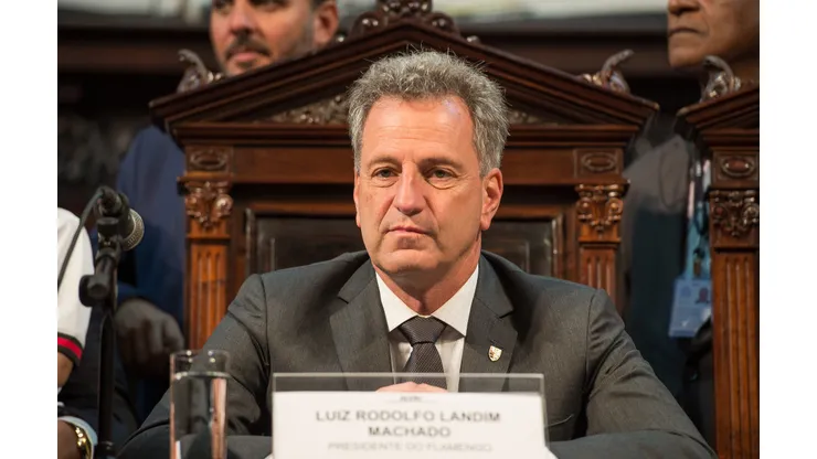 Landim aguarda reunião para avançar com zagueiro nível A da América do Sul para o Flamengo