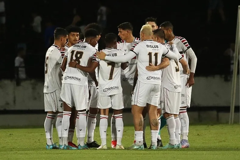 Foto do Site Oficial do Santa Cruz / Evelyn