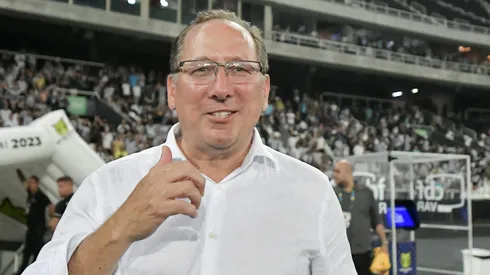 RJ - RIO DE JANEIRO - 10/06/2023 - BRASILEIRO A 2023, BOTAFOGO X FORTALEZA - John Textor dono do Botafogo durante partida contra o Fortaleza no estadio Engenhao pelo campeonato BRASILEIRO A 2023.