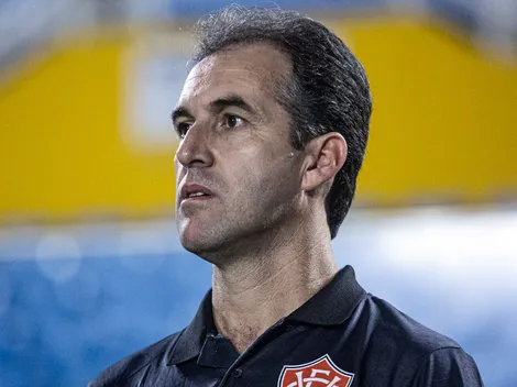 Clube de Léo Condé faz sondagem por atleta do Cruzeiro