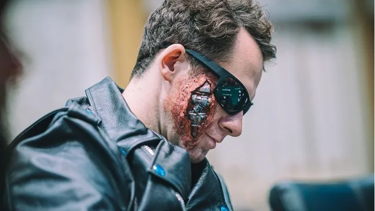 Dan Cates se vestiu de "Exterminador do Futuro" (Foto: Hayley Hochstetler/WSOP)