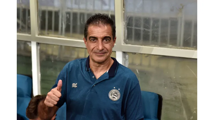 Walmir Cirne/AGIF - Treinador pode estar recebendo os reforõs que queria