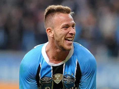 Grêmio soma mais de R$ 1 bi em vendas e torcida dá ‘puxão de orelha’