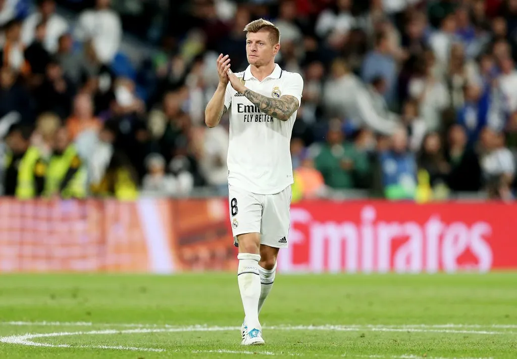MADRID, SPAIN - MAY 13: Toni Kroos of Real Madrid applauds the fans after the LaLiga Santander match between Real Madrid CF and Getafe CF at Estadio Santiago Bernabeu on May 13, 2023 in Madrid, Spain. (Photo by Florencia Tan Jun/Getty Images)