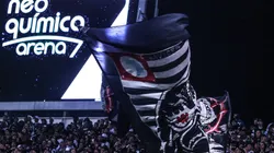 Torcida durante partida entre Corinthians e Ceará no estadio Arena Corinthians pelo Brasileiro 2022. Foto: Marcello Zambrana/AGIF