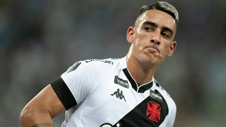 Foto: Jorge Rodrigues/AGIF - Puma Rodríguez: lateral do Vasco se destacou pela Seleção Uruguaia