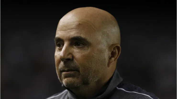 SANTOS, BRAZIL - NOVEMBER 03: Jorge Sampaoli coach of Santos looks on before a match between Santos and Botafogo for the Brasileirao Series A 2019 at Vila Belmiro Stadium on November 03, 2019 in Santos, Brazil. (Photo by Miguel Schincariol/Getty Images)